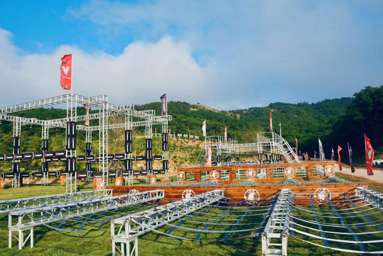 沖鋒者勇士障礙賽青島營地-青島拓展培訓(xùn)公司|青島團建勝地|專業(yè)拓展訓(xùn)練服務(wù)-青島眾行遠管理咨詢